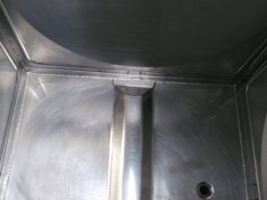 貯水槽清掃1＿株式会社ビルカン